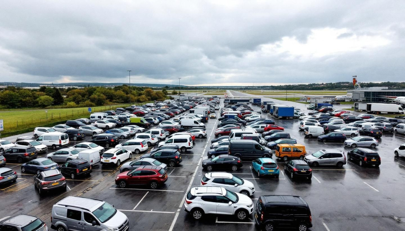 Options économiques pour stationner près de l'aéroport de Lyon